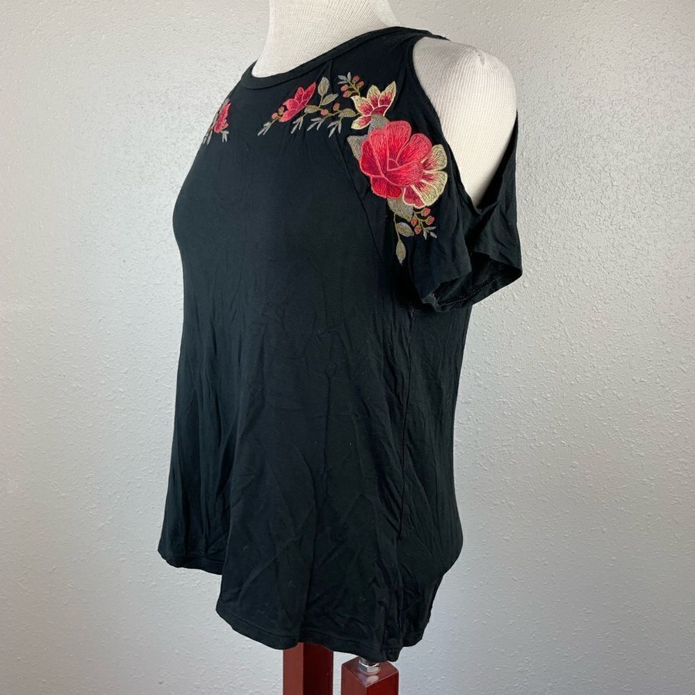 American Eagle Soft & Sexy Cold Shoulder Floral Top Size S EUC - Picture 3 of 7